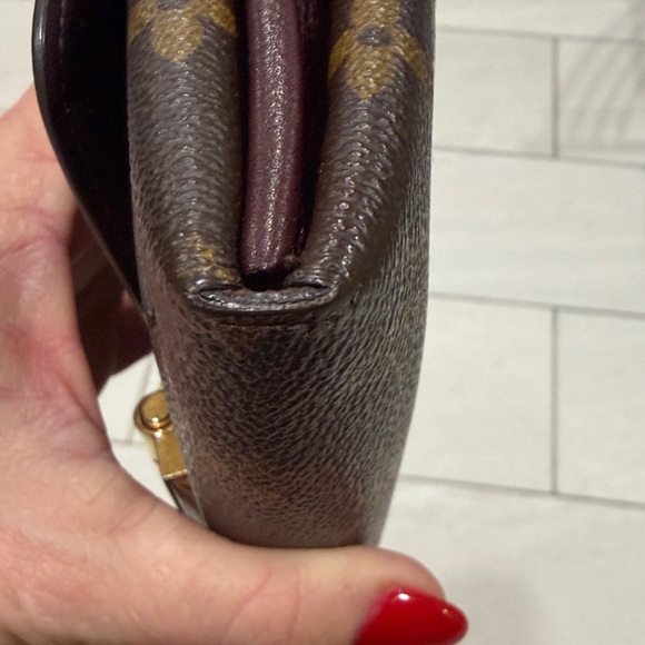 Authentic Louis Vuitton Elyse Long Wallet - Picture 14 of 16